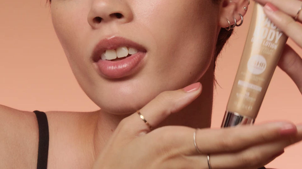 REVLON Face Body Glow Lotion